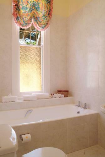 Hostal Sica's Guest House