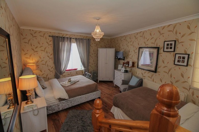 Hostal Donnybrook Hall