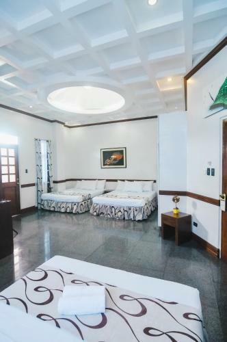 Hotel Villa Jhoana Resort