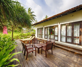 Hotel Avani Bentota Resort & Spa