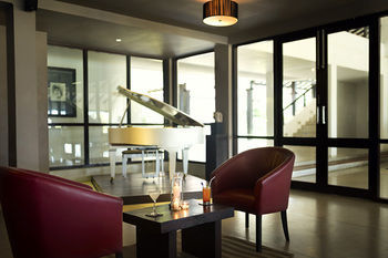Hotel Avani Bentota Resort & Spa
