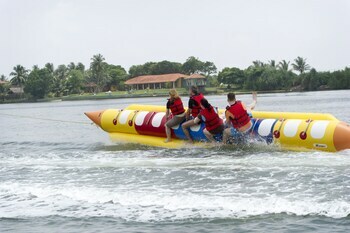 Hotel Avani Bentota Resort & Spa