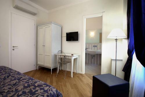 Santo Stefano Apartments