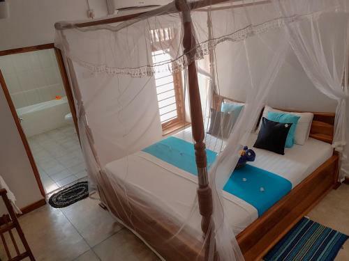 Hotel White Villa Beach Resort