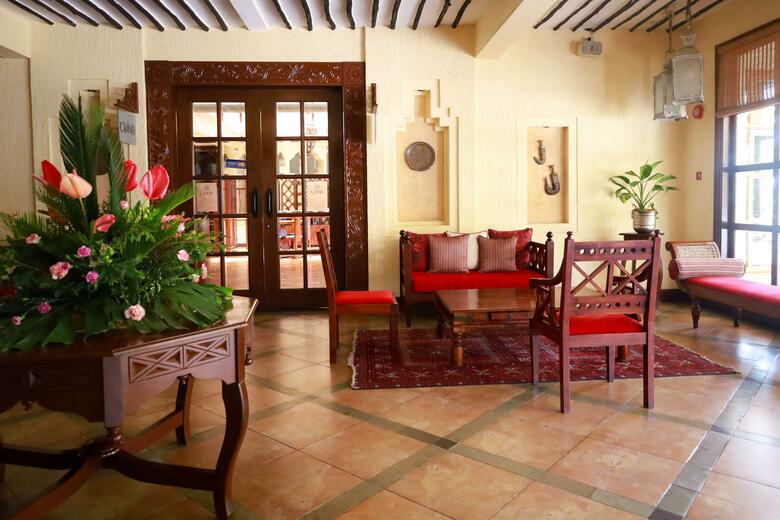 Hotel The Heron Portico