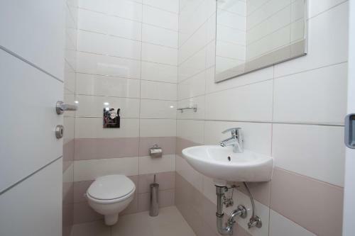 Apartamentos Guest House Burin