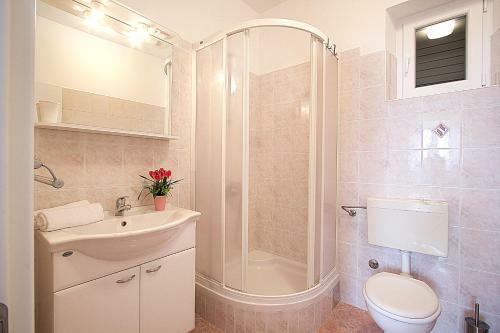 Apartamentos Guest House Burin