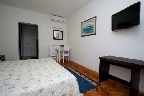 Apartamentos Guest House Burin