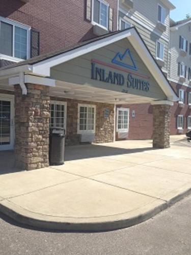 Hotel Inland Suites Elvis
