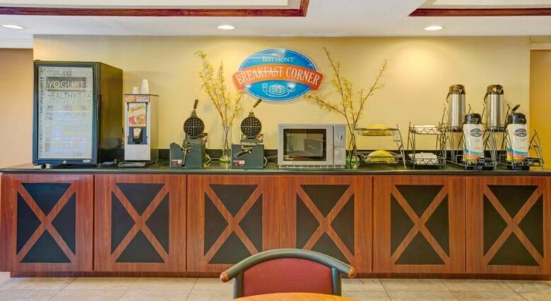 Hotel Baymont Inn & Suites Florida Mall