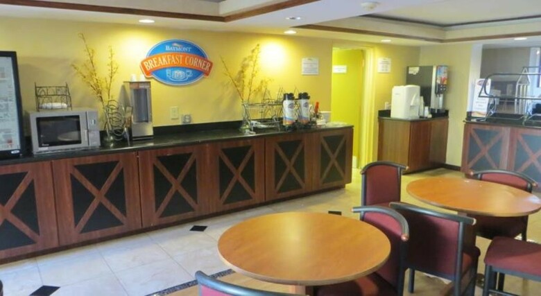 Hotel Baymont Inn & Suites Florida Mall