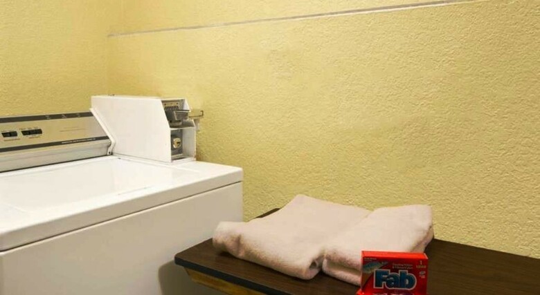 Hotel Baymont Inn & Suites Florida Mall