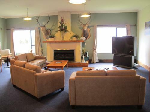 Haast River Top 10 Holiday Park