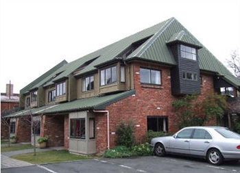 Woodlands Motels And Apartments