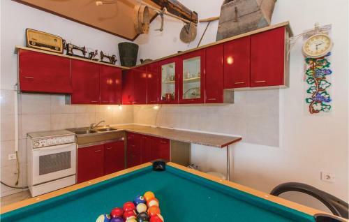 Apartment Krsan 29 With Outdoor Swimmingpool
