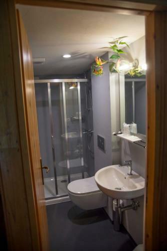 Hotel Vittoria - Ca' De La Montagna
