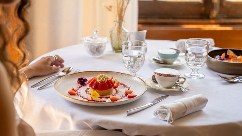 Hotel Ch�teau De Montvillargenne