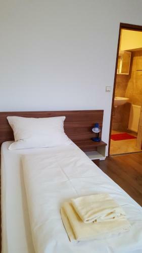 Bed & Breakfast Pension Haus Nova