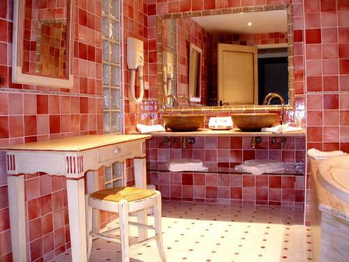 Hotel H�tel Omega