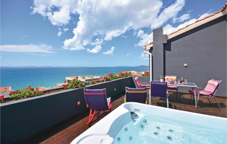 Holiday Home Podstrana With Sea View 360