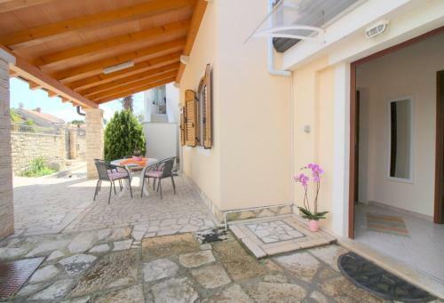 Apartment Porec, Mirna River 13