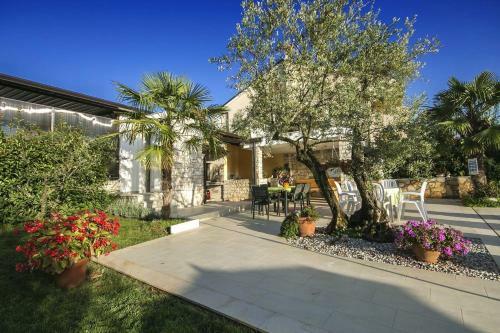 Apartment Porec, Mirna River 13