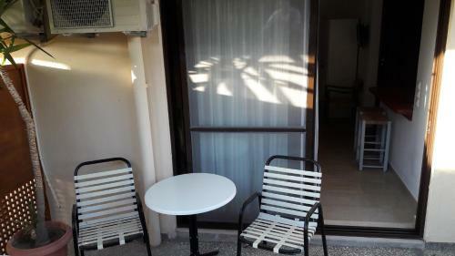 Oasis Apartments & Rooms