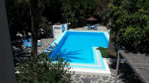 Oasis Apartments & Rooms