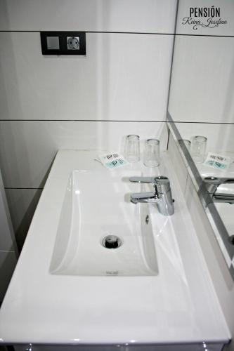 Hostal Pension Reina Josefina