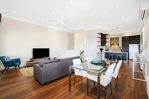 Waterstreet Apartments