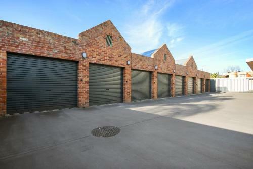 Waterstreet Apartments