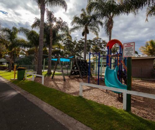 Pleasurelea Tourist Resort & Caravan Park