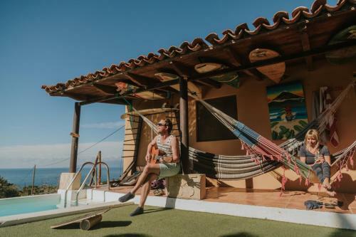 Albergue Twinfin Surf Camp