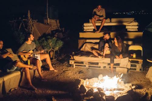 Albergue Twinfin Surf Camp