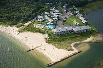 Hotel Green Harbor Resort