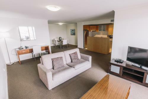Newcastle Central Plaza Apartment Hotel