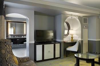 Ambassador Hotel Tulsa, Autograph Collection