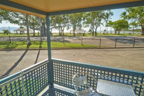 Rowes Bay Caravan Park
