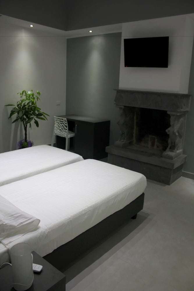 Hostal Om Palace