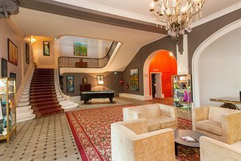 Hotel Cosmos
