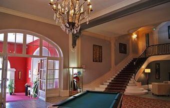 Hotel Cosmos