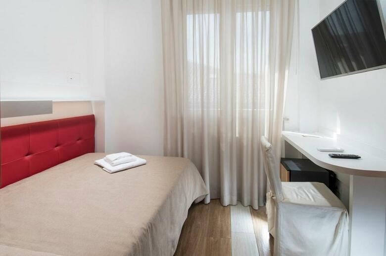 Hotel Mediterraneo Nihotels