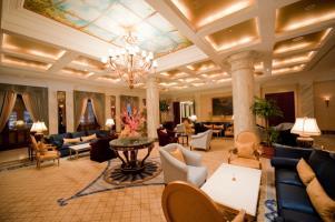 Hotel Donbass Palace