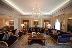 Hotel Donbass Palace