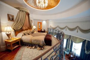 Hotel Donbass Palace