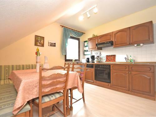 Cosy Apartment In Werda With Garden