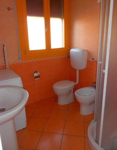 Apartment In Rosolina Mare 25002