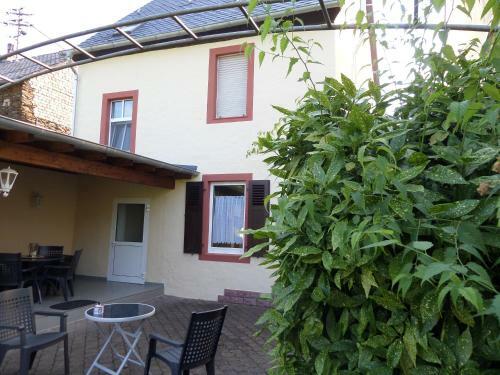 Apartamento Ferienwohnungen Und G�stezimmer Peter Busch