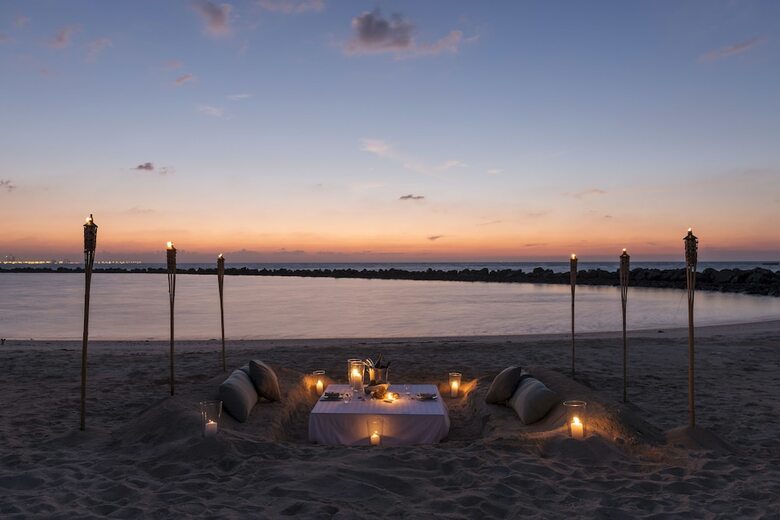 Hotel Zaya Nurai Island Resort