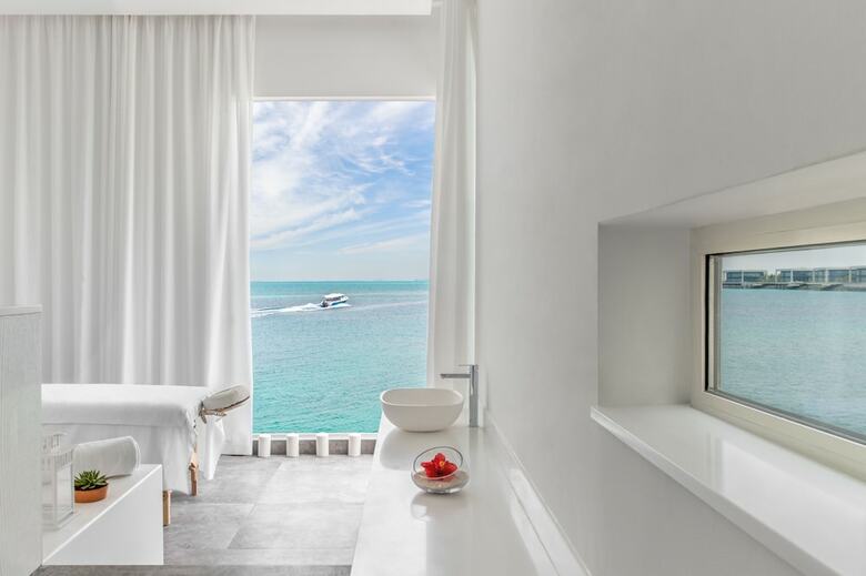 Hotel Zaya Nurai Island Resort